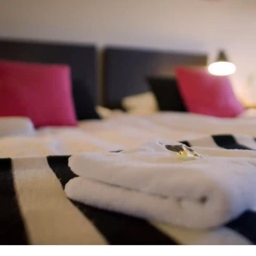 Bed and breakfast Rheezerstee Extérieur photo
