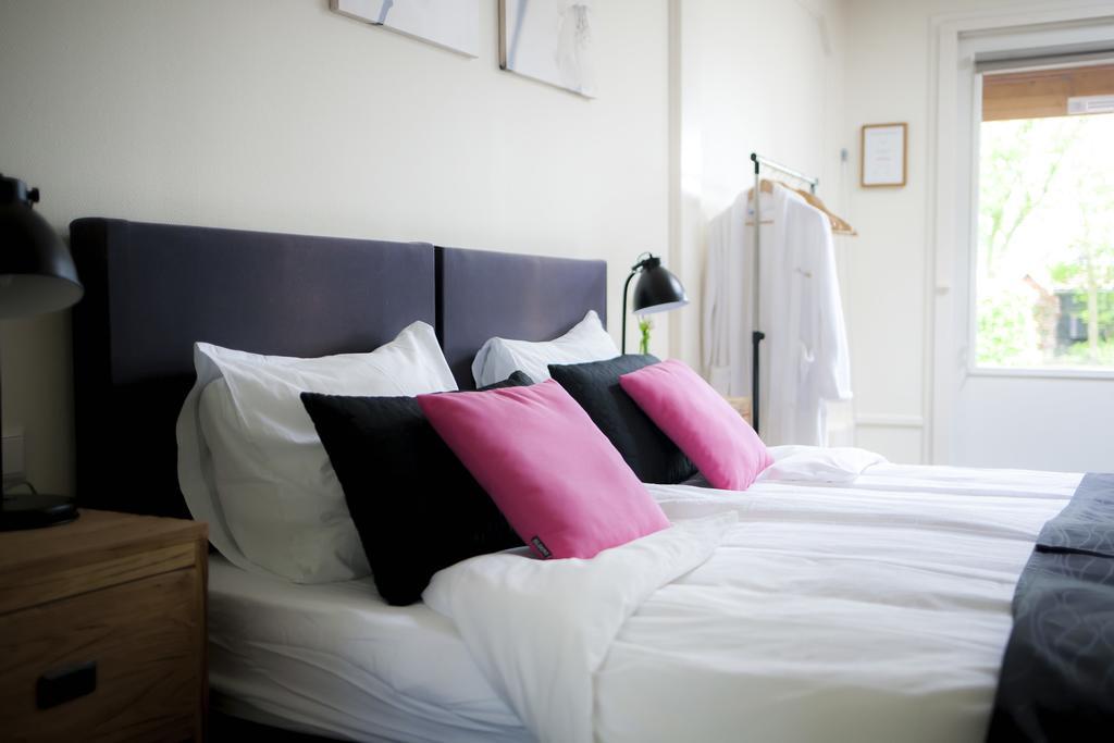 Bed and breakfast Rheezerstee Extérieur photo